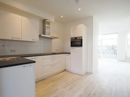 Appartement te huur: Paradijslaan 124D, Nieuw Crooswijk Rotterdam