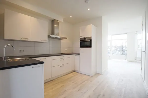 Appartement te huur: Paradijslaan 120D, Nieuw Crooswijk Rotterdam