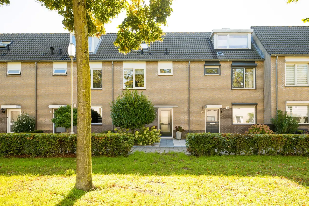 Tussenwoning te koop: Paradijslaan 86, Breda