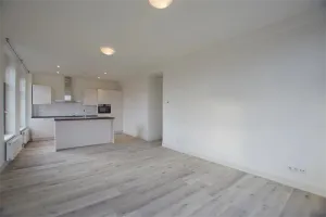 Woning te huur: Paradijslaan, Nieuw Crooswijk Rotterdam