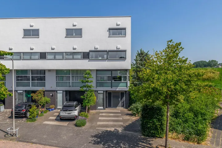 Corner house for sale: Paradijsselpark 116, Paradijssel Capelle Aan Den Ijssel