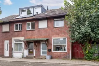 Tussenwoning te koop: Parallelstraat 60, Amstenrade