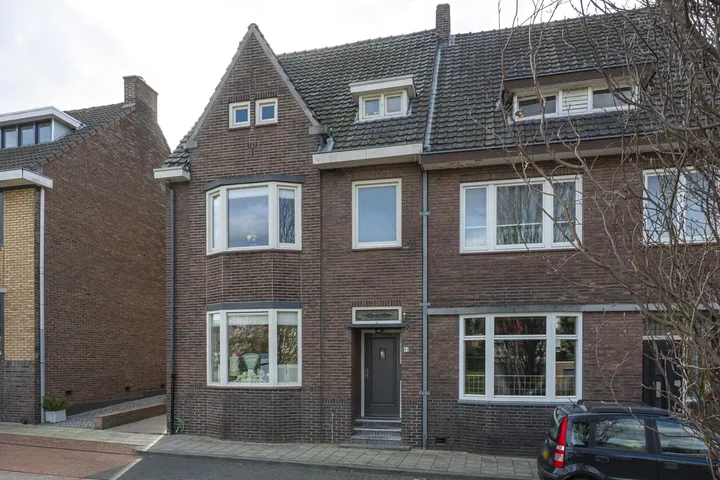 Twee-onder-één-kap te koop: Parallelstraat 81, Amstenrade Amstenrade