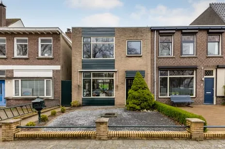 Hoekwoning te koop: Parallelweg 111, Bergen Op Zoom
