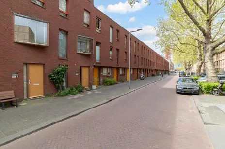 Terraced house for sale: Parallelweg 115, Afrikaanderwijk Rotterdam