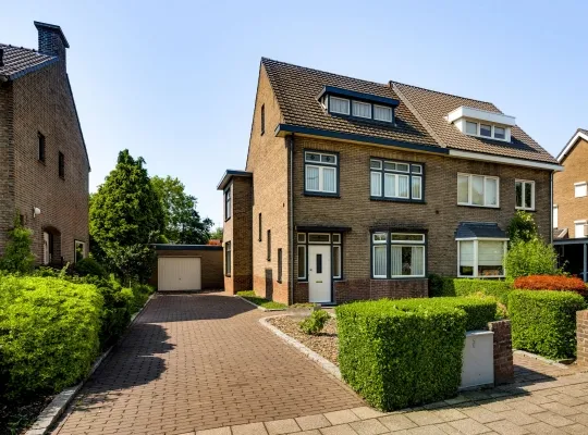 Hoekwoning te koop: Parallelweg 40, Meerssen