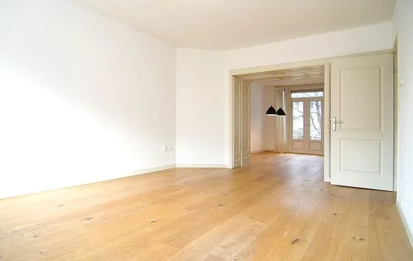 Appartement te huur: Paramariboplein 4-1, Amsterdam