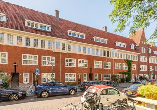 Apartment for sale: Paramaribostraat 71-1, Paramariboplein e.o. Amsterdam