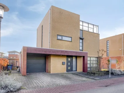Vrijstaande woning te koop: Parelmoerboog 7, Terneuzen