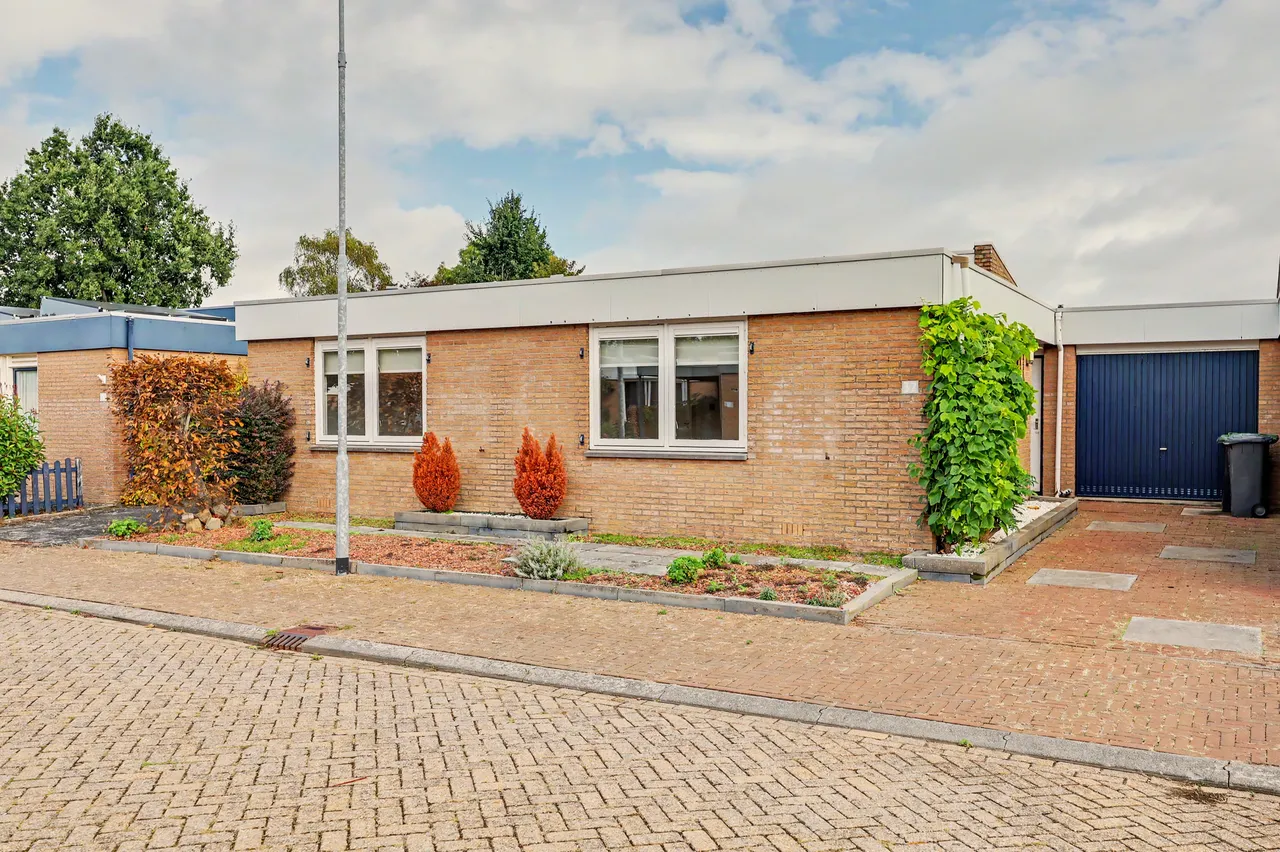 Tussenwoning te koop: Park De Moucheron 32, Middelburg