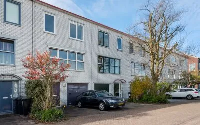 Tussenwoning te koop: Parkhof 81, Reigersbos 1 Amsterdam