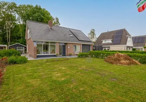 Vrijstaande woning te koop: Parklaan 6, Midwolda Midwolda