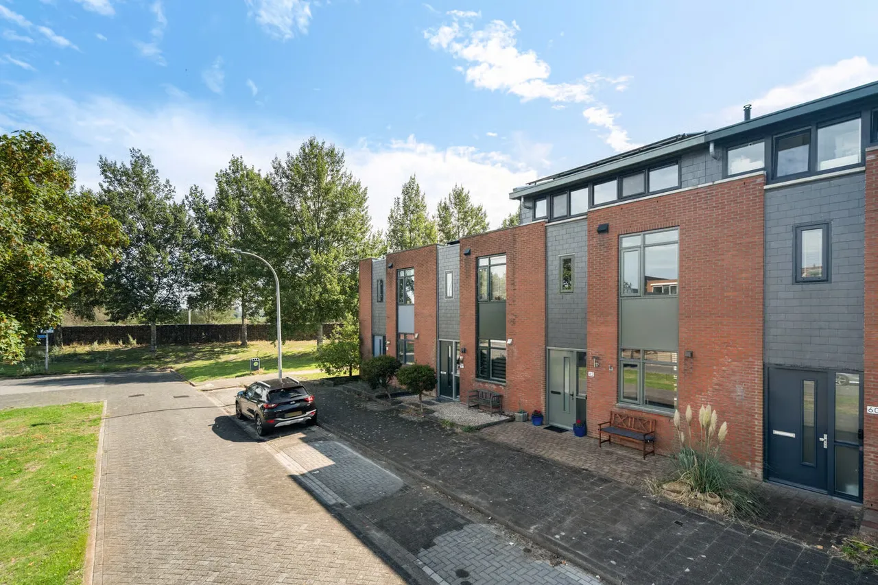 Tussenwoning te koop: Parklaan 62, Pijnacker