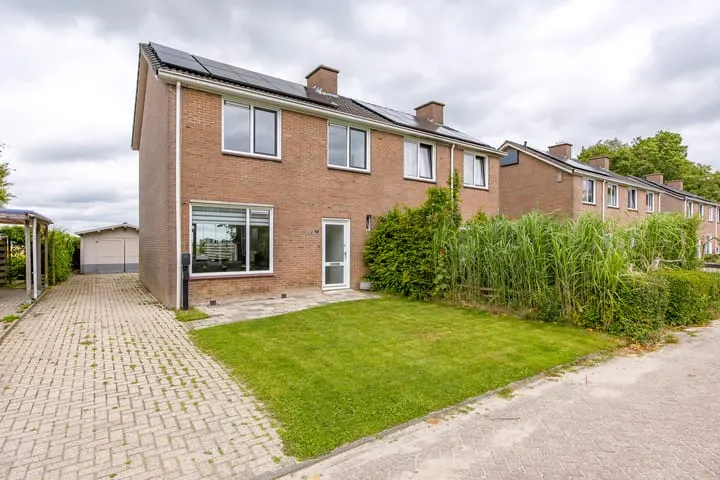 Twee-onder-één-kap te koop: Parkstraat 17, Noordbroek Noordbroek