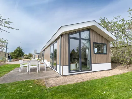 Vrijstaande woning te koop: Parkweg 2-122, Duinhoeck Hellevoetsluis
