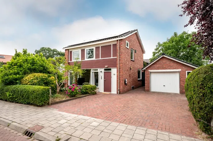 Vrijstaande woning te koop: Parkweg 50, ’t Harde Centrum 'T Harde