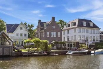 Vrijstaande woning te koop: Parkweg 65, Centrum ten zuiden van de Vecht Maarssen