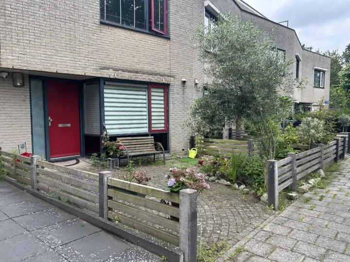 Tussenwoning te huur: Parkwijklaan 253, Parkwijk Zuidoost Almere