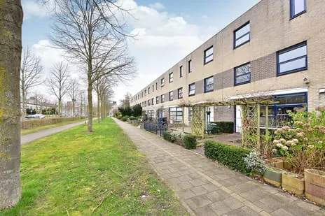 Tussenwoning te koop: Parkwijklaan 6, Parkwijk Noordwest Almere