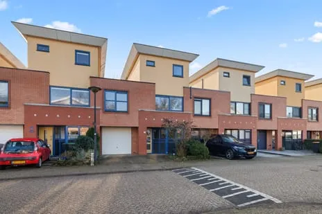 Tussenwoning te koop: Parnaskruid 15, Kruidenbuurt Amersfoort