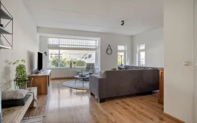 Tussenwoning te koop: Parnassia 9, Plantenbuurt Meppel