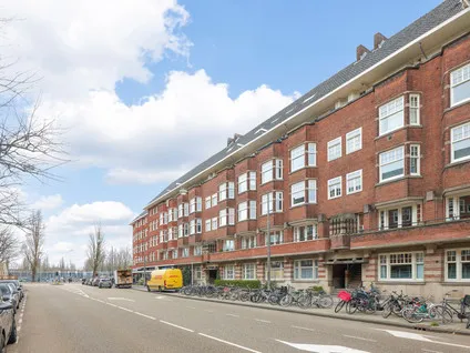 Appartement te koop: Parnassusweg 15-3, Minervabuurt-Zuid Amsterdam