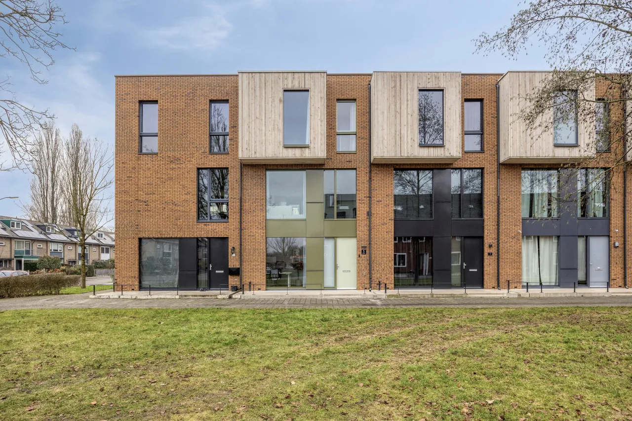 Tussenwoning te koop: Parsivalstraat 5, Apeldoorn