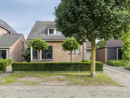 Twee-onder-één-kap te koop: Pasakker 95, Loove Someren
