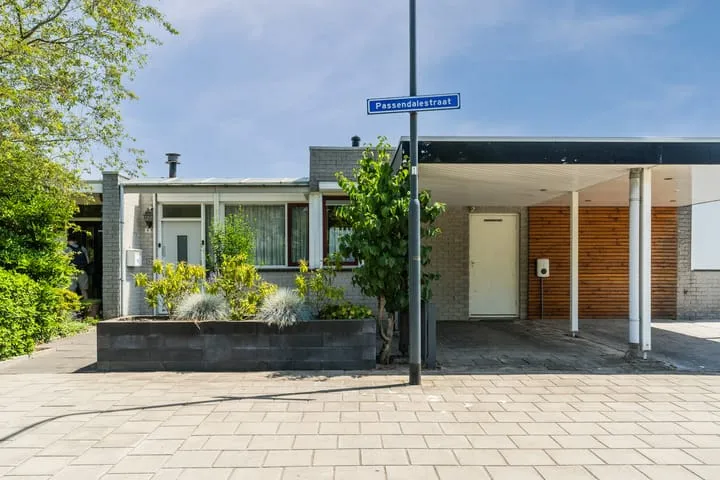 Terraced house for sale: Passendalestraat 4, Wisselaar Breda