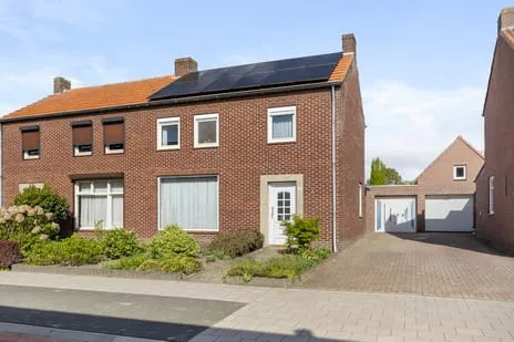 Vrijstaande woning te koop: Past. Esserstraat 11, Beringe-centrum Beringe