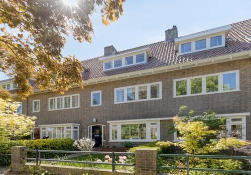 Tussenwoning te koop: Pasteurlaan 47, Eikenburg Eindhoven