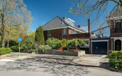 Corner house for sale: Pasteurweg 46, Zamenhofpark Leeuwarden