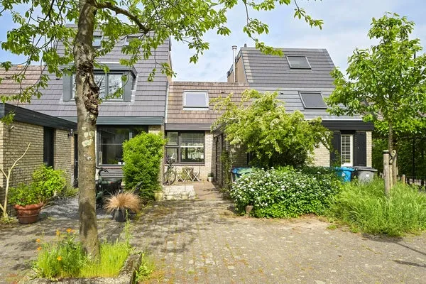 Woning te huur: Pastoor Buyslaan, Dorp Wassenaar Wassenaar