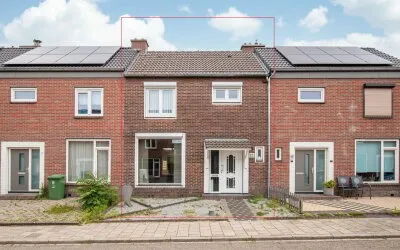 Tussenwoning te koop: Pastoor Huppertzstraat 15, Waubach Landgraaf