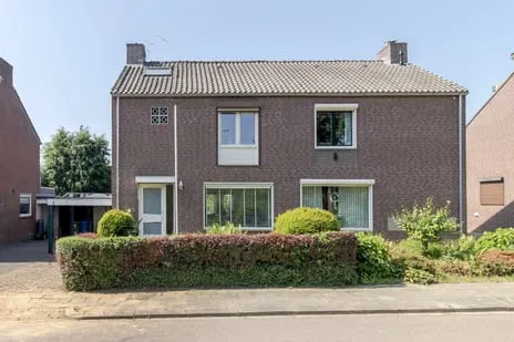 Twee-onder-één-kap te koop: Pastoor Janssensweg 12, Broekhem Noord Valkenburg (Li)