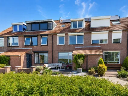 Tussenwoning te koop: Pastoor Kwakmanlaan 5, Rijpwetering Rijpwetering