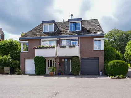 Twee-onder-één-kap te koop: Pastoor Prickaertsstraat 46, Vaals Vaals