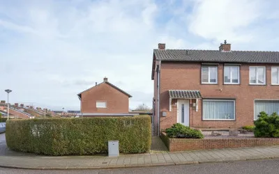 Twee-onder-één-kap te koop: Pastoor Rohsstraat 14, Banholt Banholt