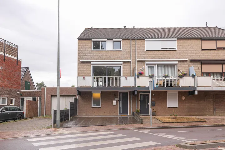 Hoekwoning te koop: Pastoor Savelbergstraat 150, Hofpoel Brunssum