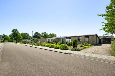 Twee-onder-één-kap te koop: Pastoor Schippersstraat 32, Kern Roggel Roggel