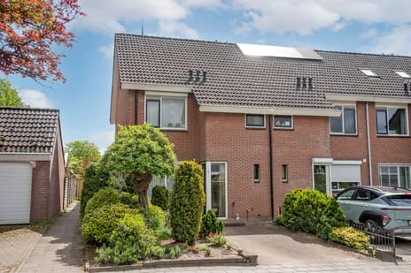 Hoekwoning te koop: Pastoor Schneiderstraat 1, Dorp Boekelo Enschede