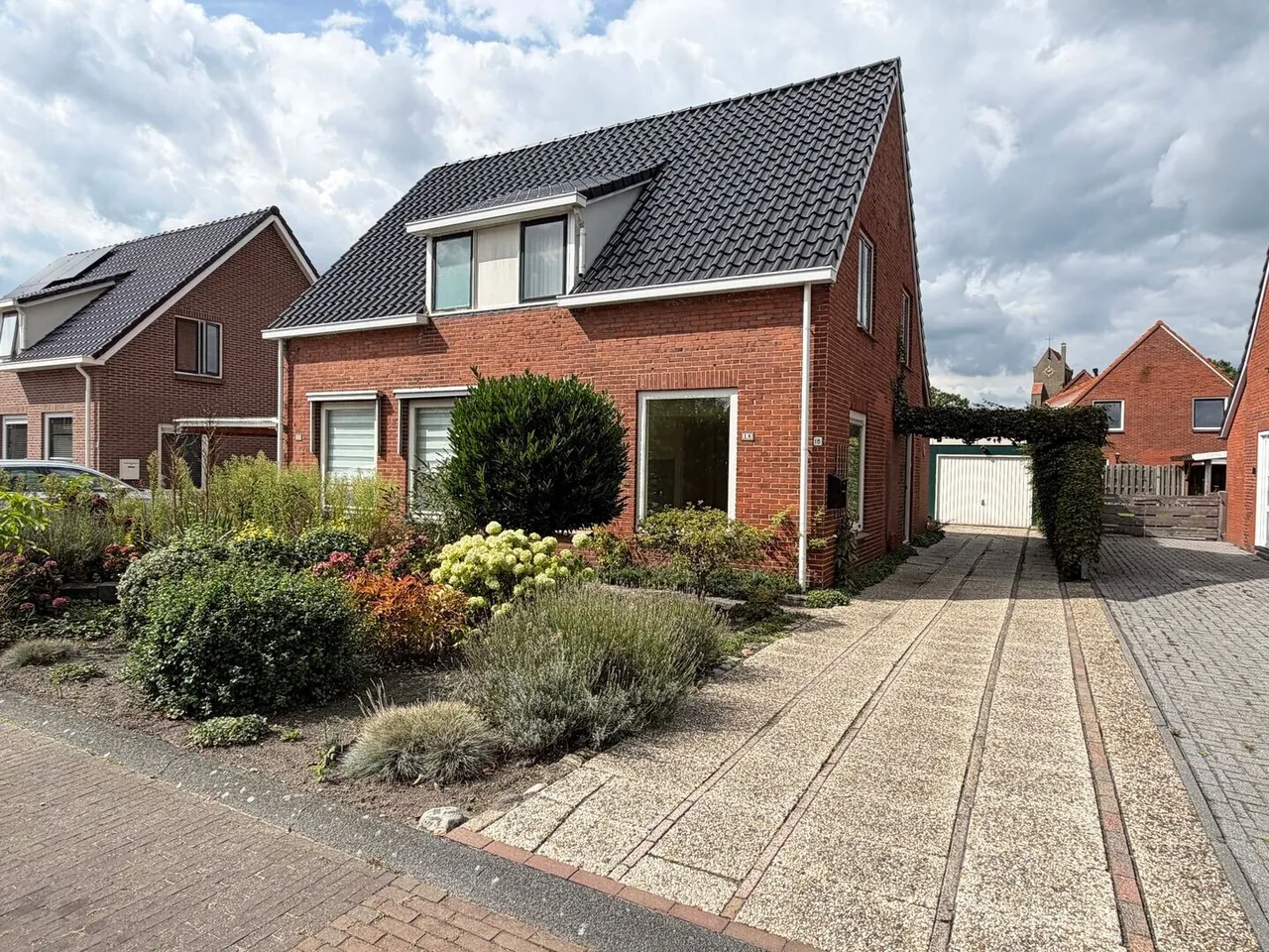 Twee-onder-één-kap te koop: Pastoor Slosserstraat 18, Coevorden