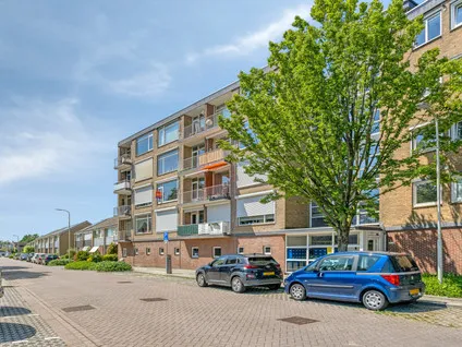 Appartement te koop: Pastoor van Akenstraat 104, Heerma van Vossstraat-Molenbeek Roosendaal