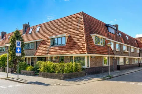 Tussenwoning te koop: Pastoor van Arsplein 36, Barrier Eindhoven