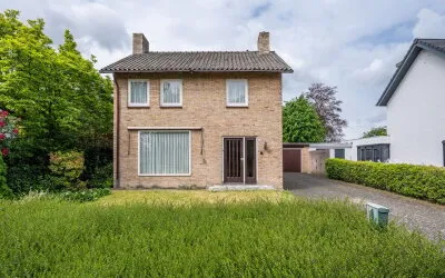 Vrijstaande woning te koop: Pastoor van der Voortlaan 22, Heeze Heeze