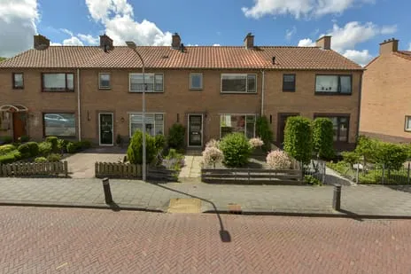 Tussenwoning te koop: Pastoor van Haasterstraat 29, Ruijterstraat en omgeving Ursem (Gem. Koggenland)