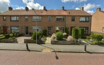 Tussenwoning te koop: Pastoor van Haasterstraat 29, Ruijterstraat en omgeving Ursem