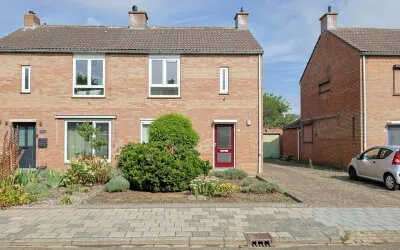 Semi-detached for sale: Pastoor van Kanstraat 20, Guttecoven Guttecoven