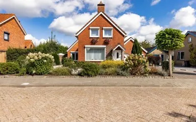 Detached house for sale: Pastoor van Leijsenstraat 14, Schijf Schijf