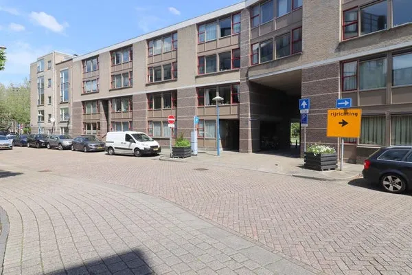 Appartement te huur: Pastoor van Nuenenhof 8, Wijk C Utrecht